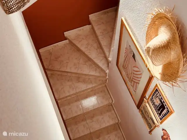 casa paredada en España, Costa Blanca, Albir – Casa Lagarto Escaleras hasta la cima