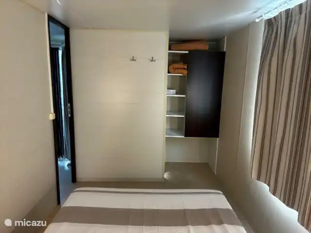 Mlle Jannie France | France, Côte d'Azur, Roquebrune-sur-Argens - chalet La chambre double