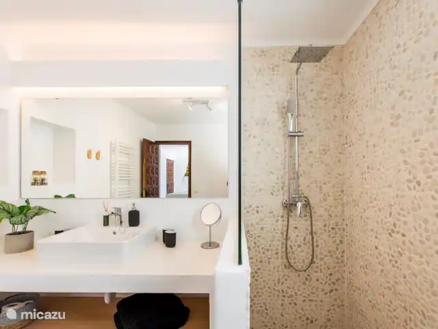 Casa Zita Verde | Espagne, Ibiza, Cala Llonga - villa Grande salle de bain partagée pour les chambres 1 et 2