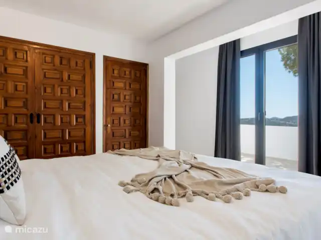 Casa Zita Verde | Espagne, Ibiza, Cala Llonga - villa Chambre 1 avec accès à la terrasse et douche extérieure