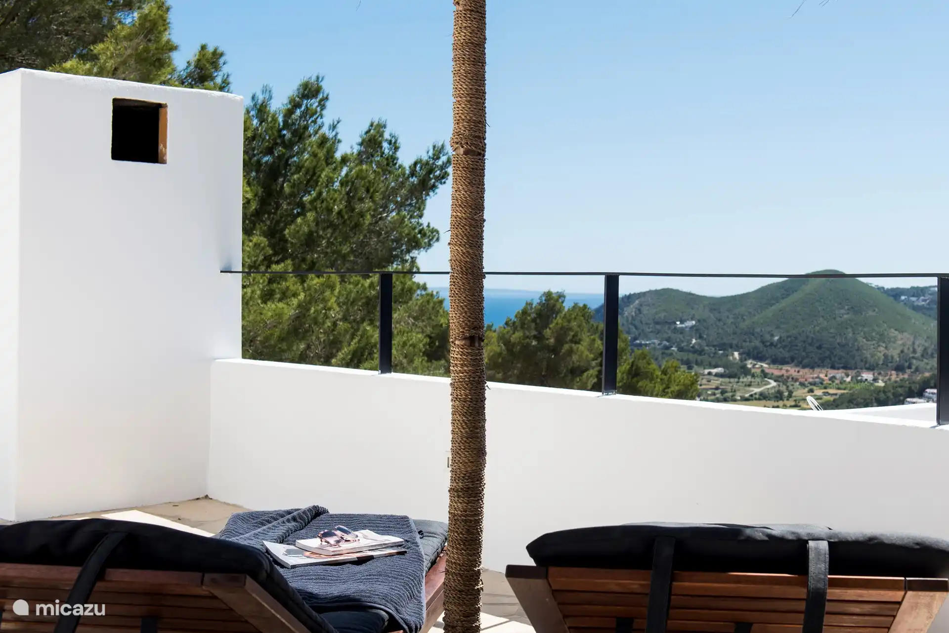 Oberes mit weitem Meerblick