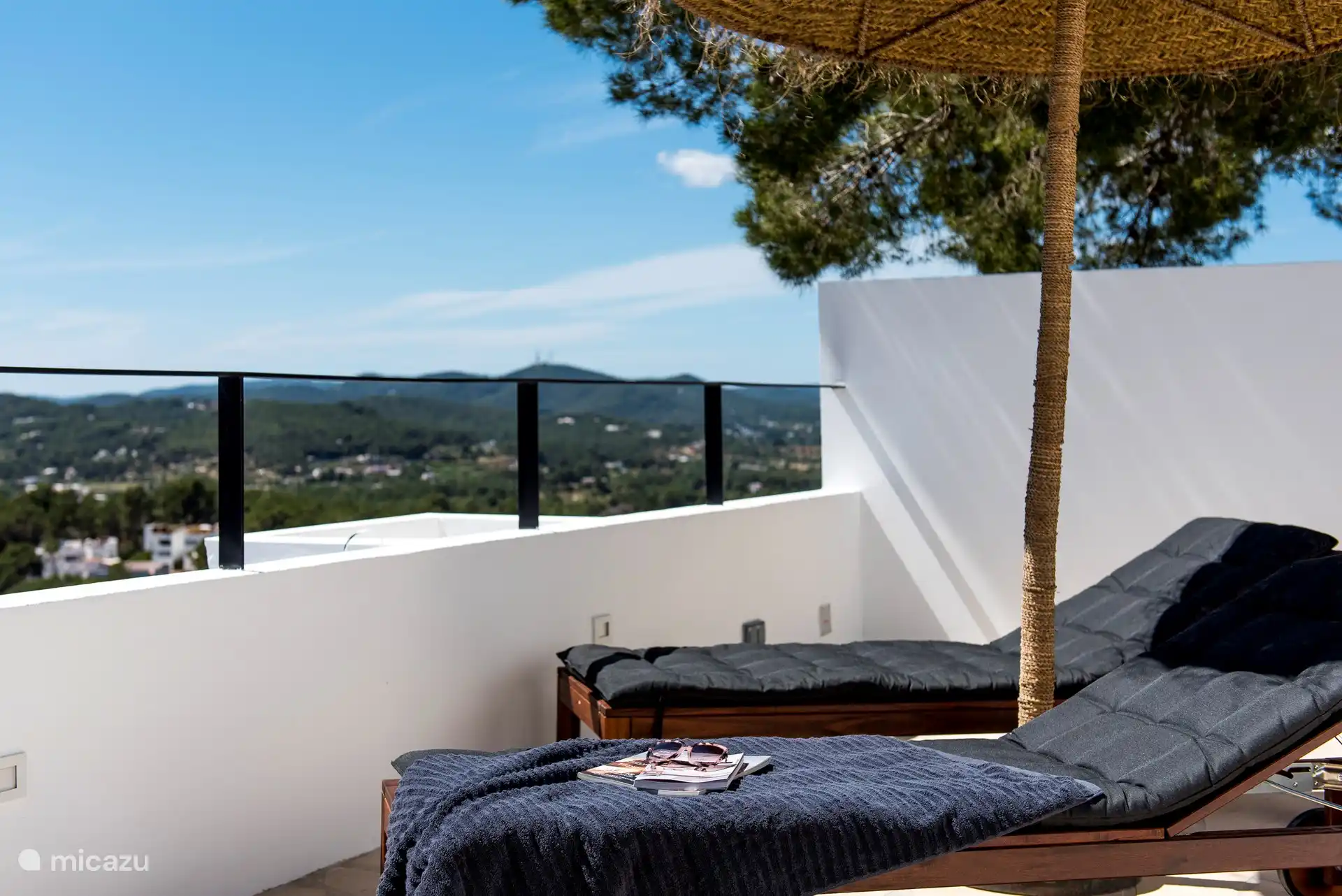 Lounge auf der oberen Terrasse