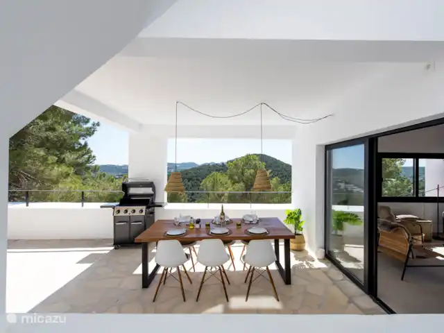 Casa Zita Verde | Espagne, Ibiza, Cala Llonga - villa Table d’extérieur avec BBQ