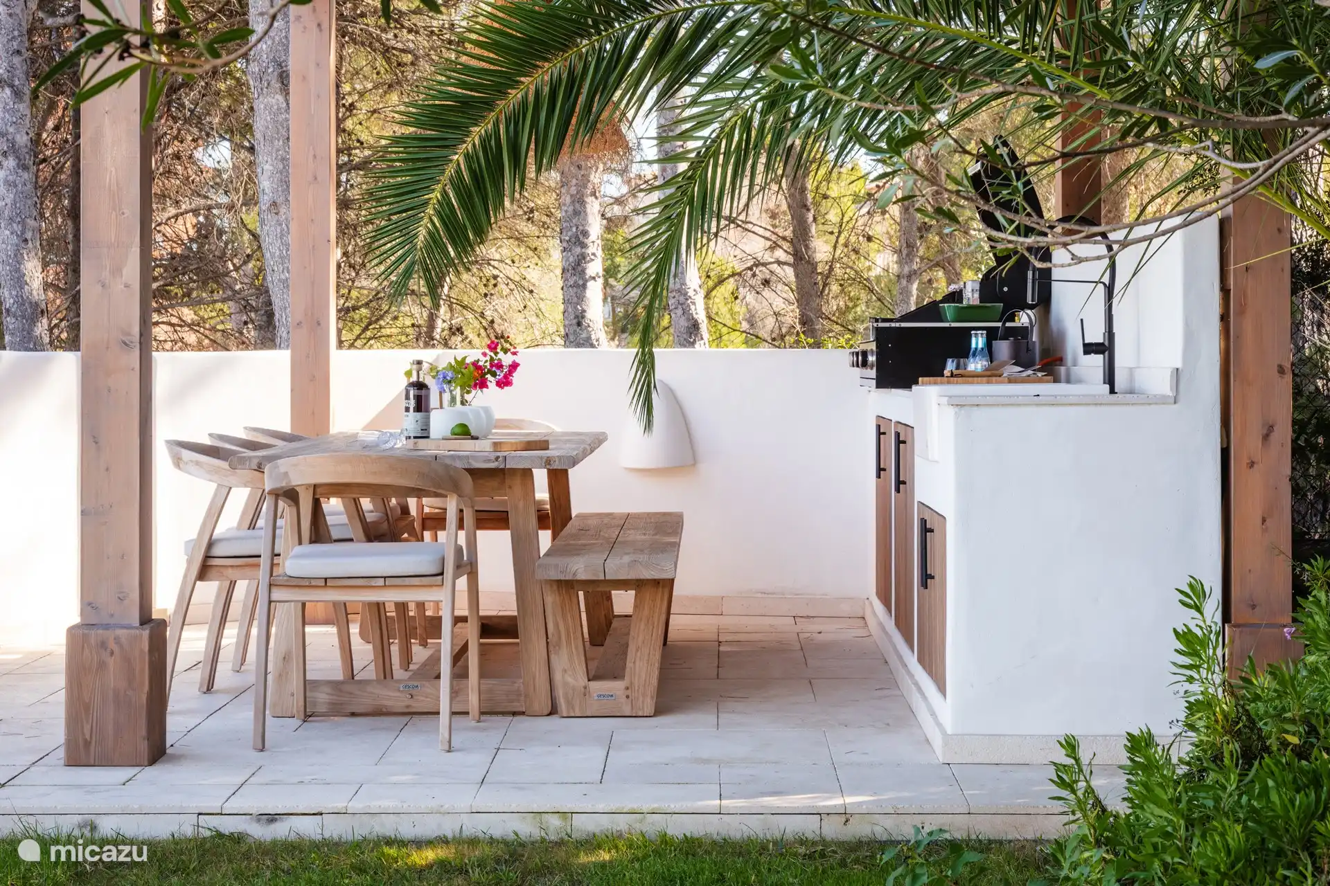 Außenküche mit Grill