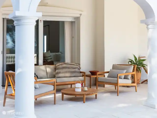 Ca La Garza | Espagne, Costa Blanca, Pedreguer - villa Coin salon avec canapés de salon extérieur jardin