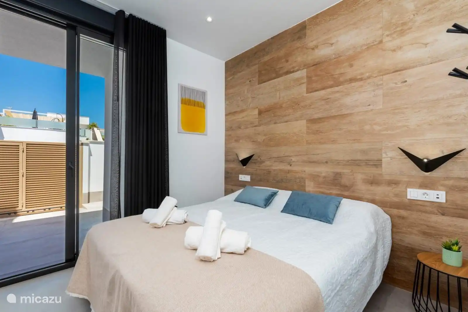 Schlafzimmer für 2 Personen mit Kingsize-Bett 