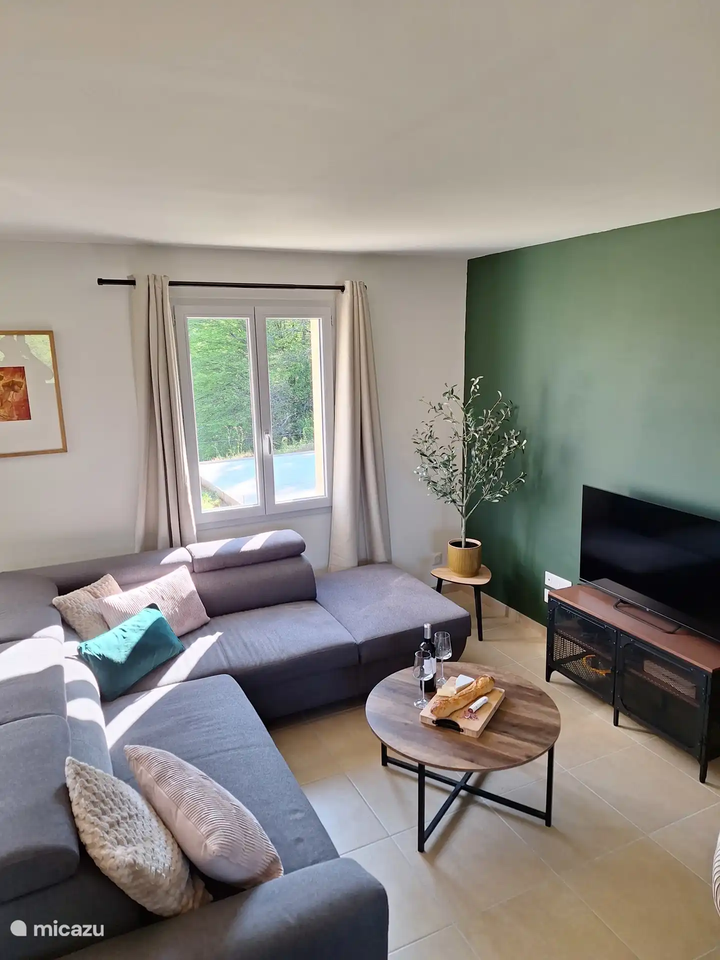 Trinken Sie etwas oder schauen Sie sich einen Film an