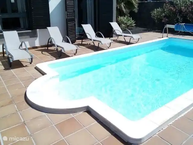 Villa Montana Roja huren in Spanje, Lanzarote, Playa Blanca - villa Ontspannen langs het zwembad!