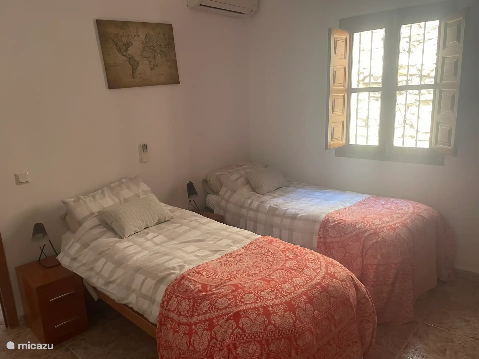 Schlafzimmer mit Einzelbetten