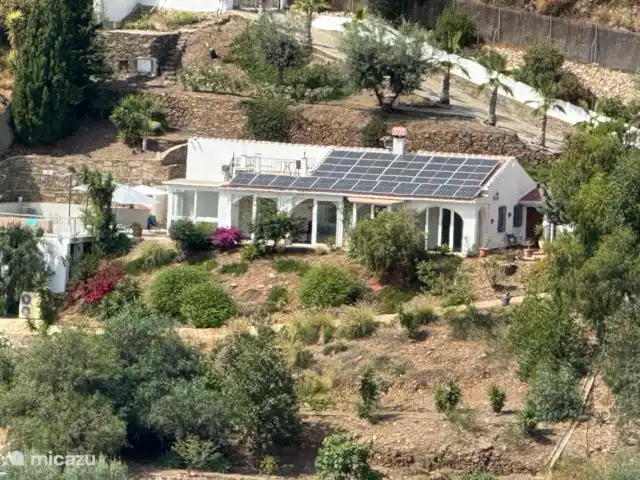 Casa Paraiso d'Oliva huren in Spanje, Andalusië, Sayalonga - vakantiehuis Zicht op huis vanaf de berg