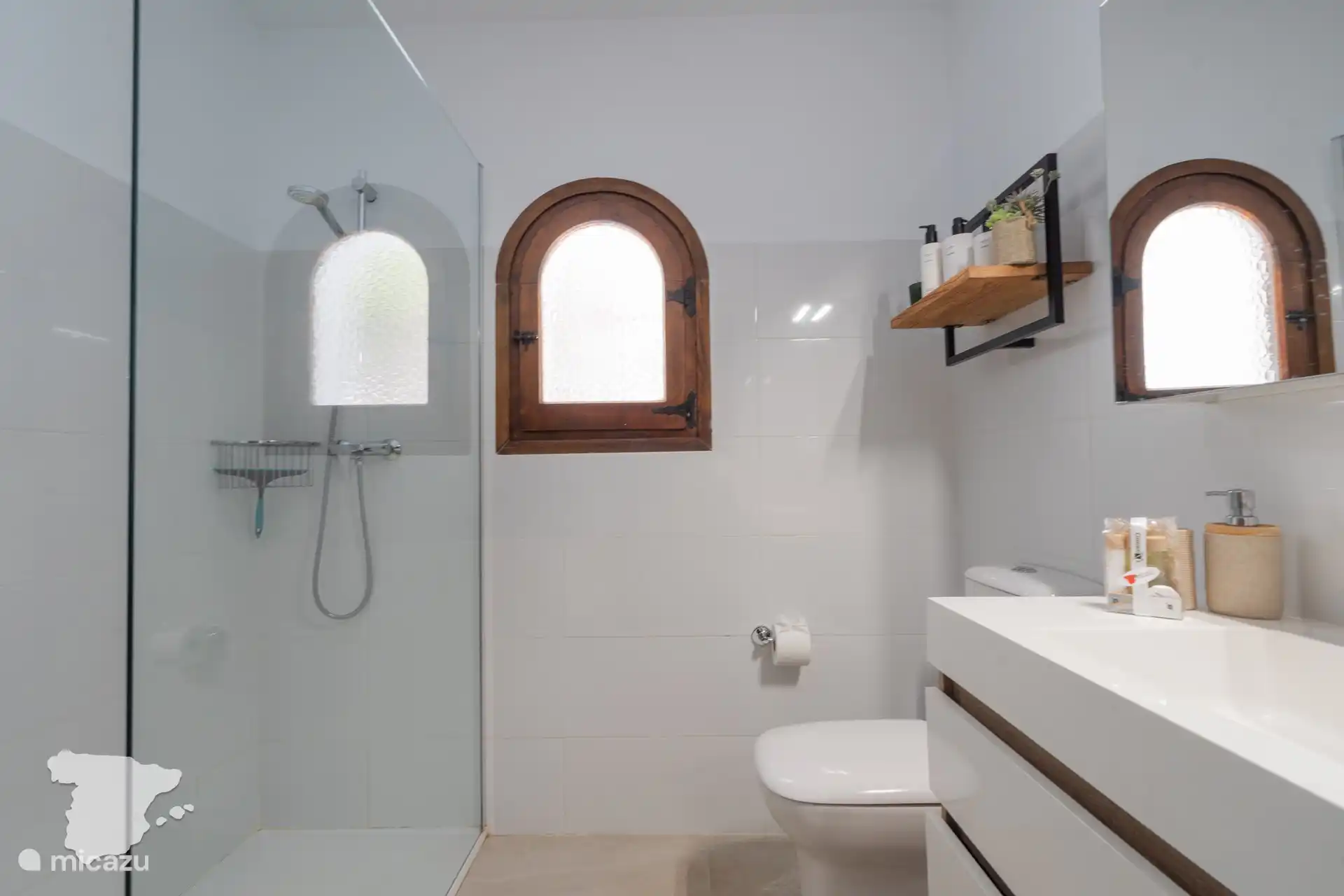 Rez-de-chaussée - Salle de bain 2