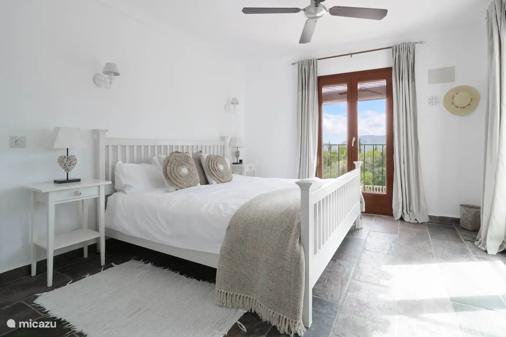 Hauptschlafzimmer + Ankleidezimmer + Duschbad 