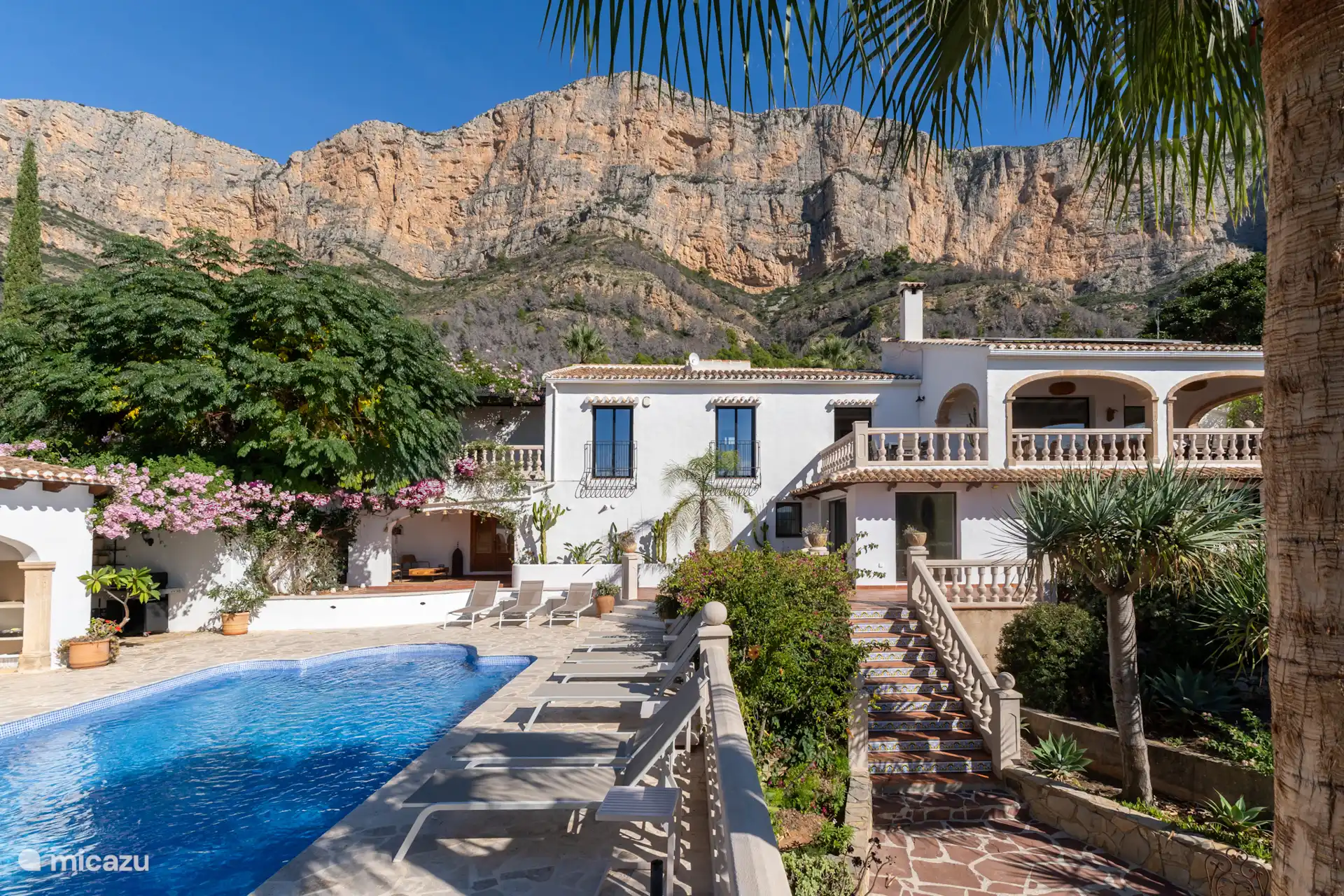 Gesamtbild der Villa