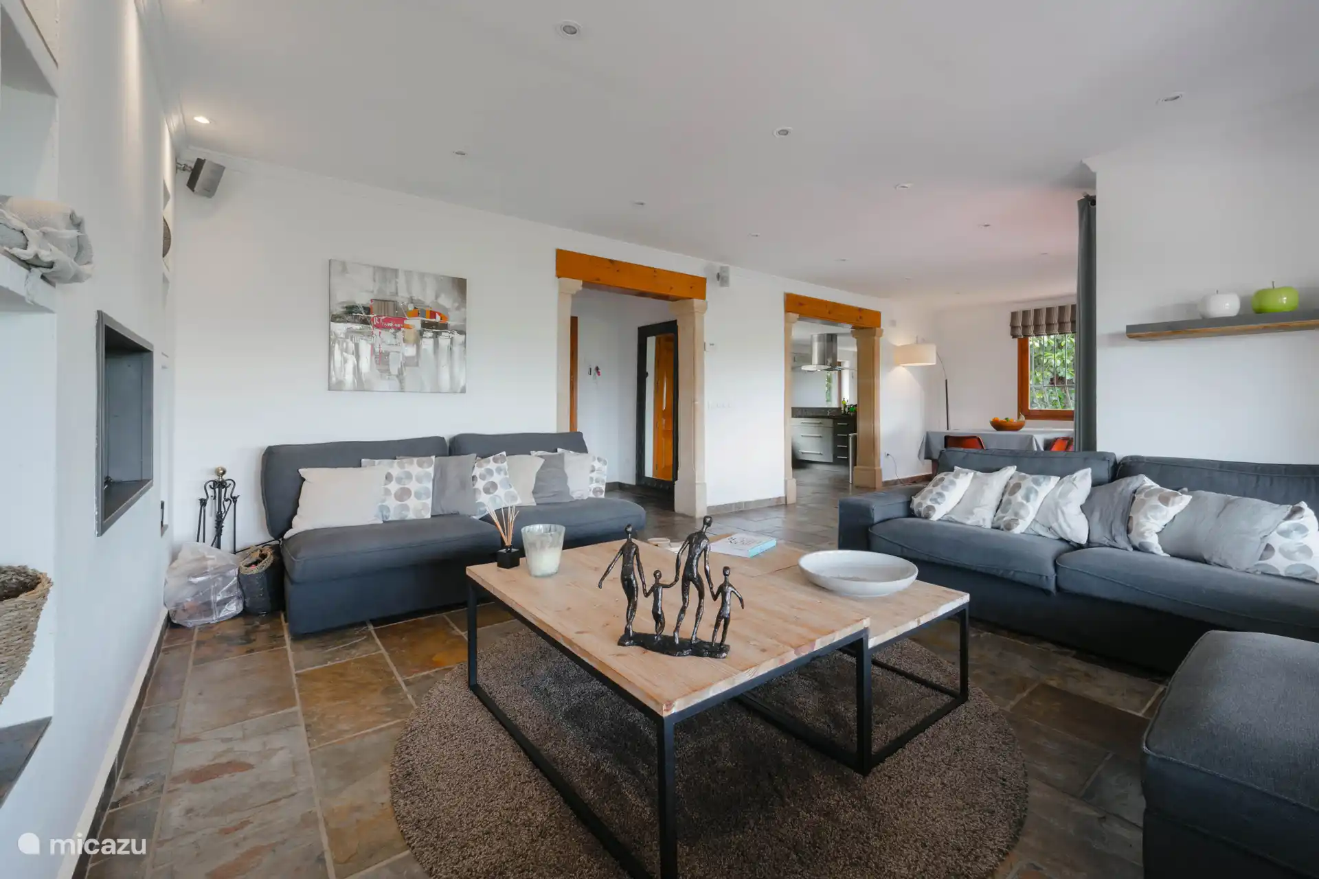 Lounge im Obergeschoss