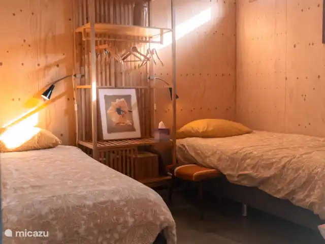 Dunas de Egmond en Países Bajos, Holanda del Norte, Egmond-Binnen - bungaló Dormitorio 2