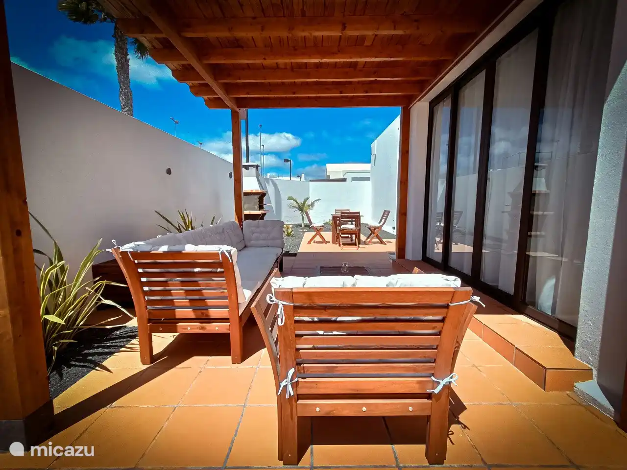 The perfect place to sit with a nice breakfast.