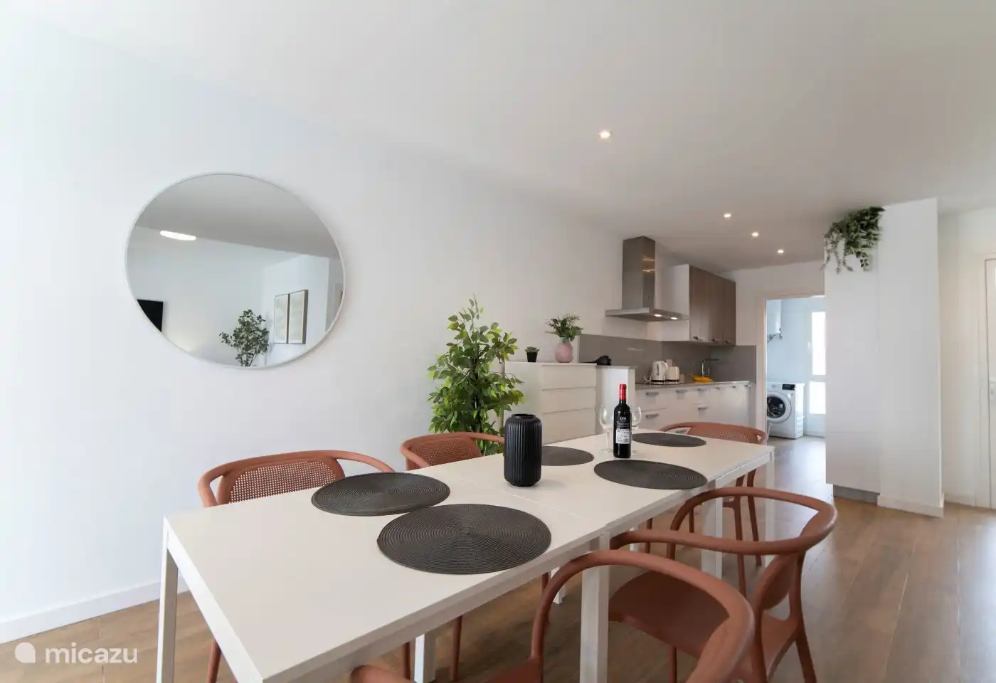 You can enjoy a lot of light from outside