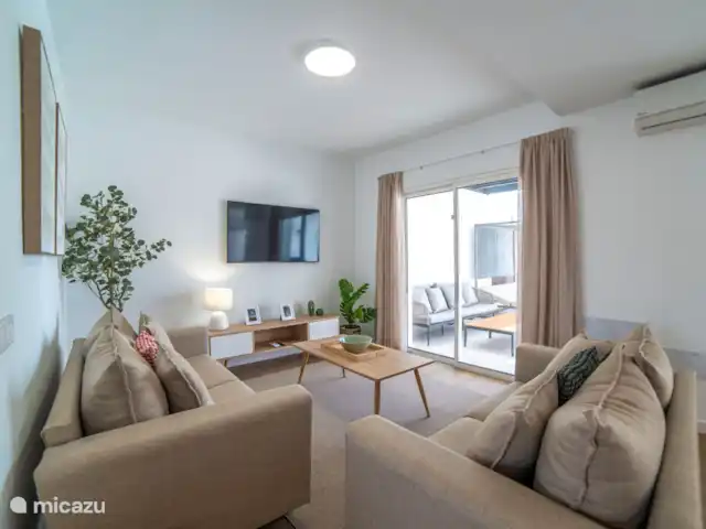 Casa Papagayo | Espagne, Lanzarote, Playa Blanca - villa Et une télévision avec des chaînes internationales