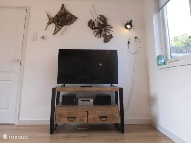 Varado en Países Bajos, Holanda del Norte, Egmond aan Zee - casa vacacional TELEVISIÓN