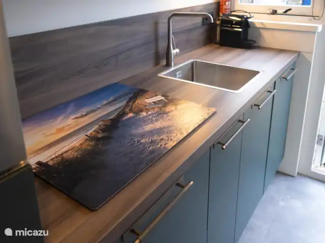 Varado en Países Bajos, Holanda del Norte, Egmond aan Zee - casa vacacional cocina