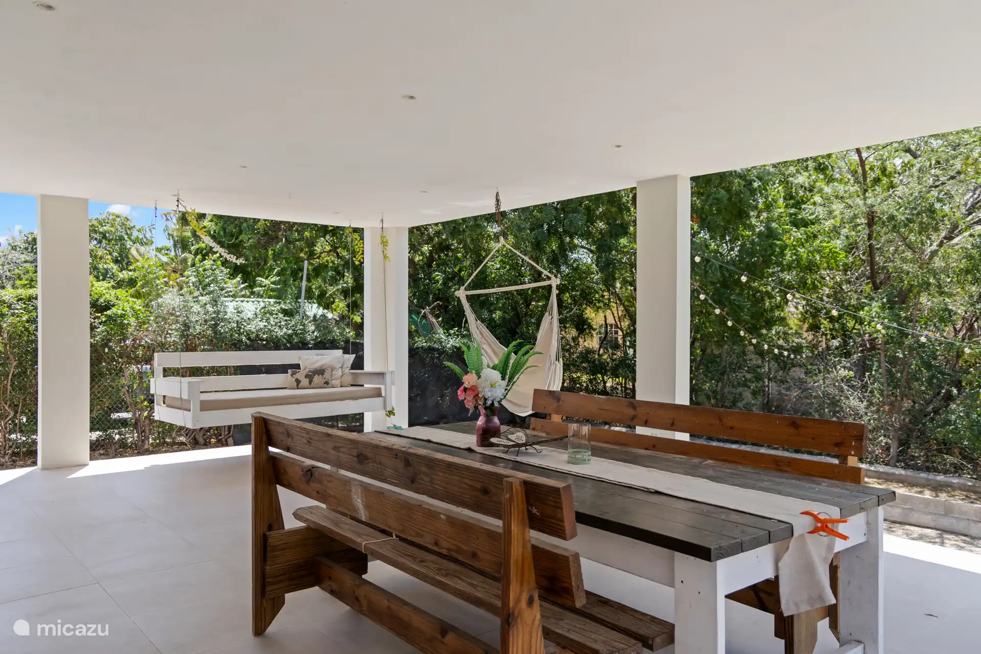 Delicious outdoor dining