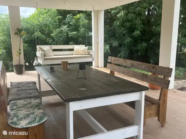 Casa Daliah | Curaçao, Banda Ariba (est), Montan'i Rei - maison de vacances Terrasse couverte de plus de 60m2 avec beaucoup d’intimité et agréable au vent.