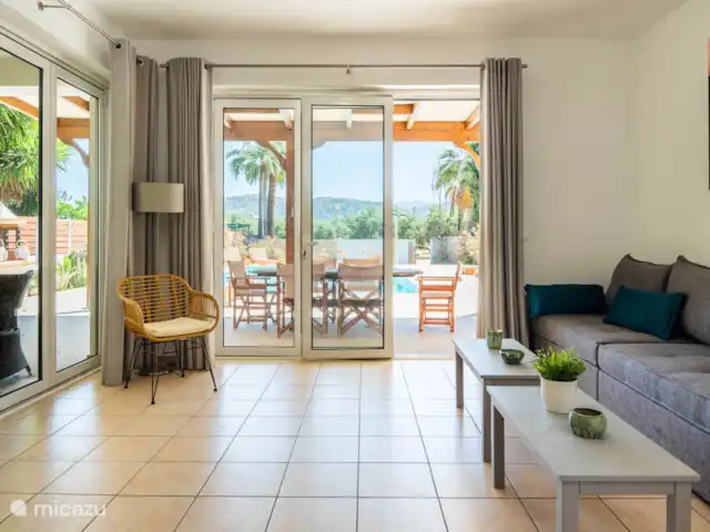 Hera en Grecia, Creta, Sissi - villa