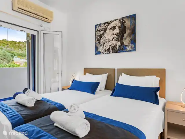 Hera en Grecia, Creta, Sissi - villa