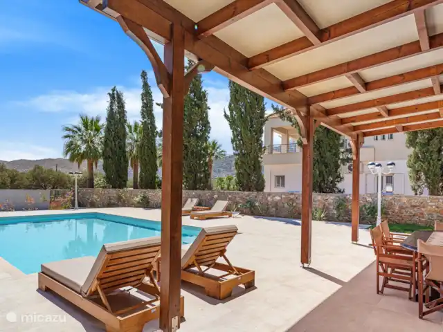 Hera en Grecia, Creta, Sissi - villa