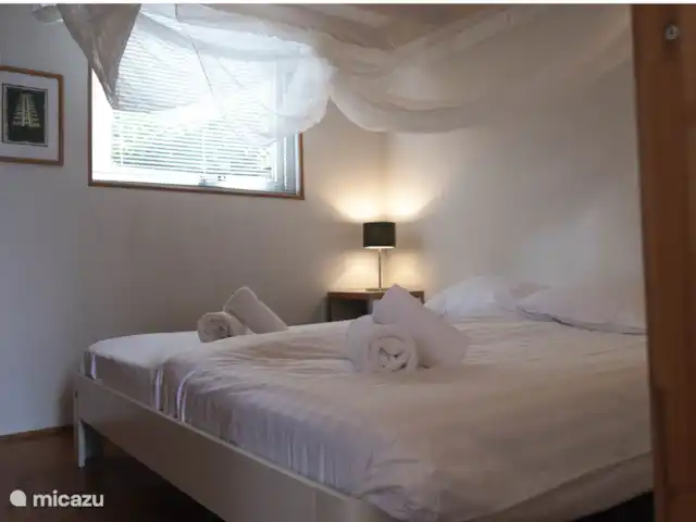 MV8 en Países Bajos, Holanda del Norte, Egmond-Binnen - casa vacacional Dormitorio 1