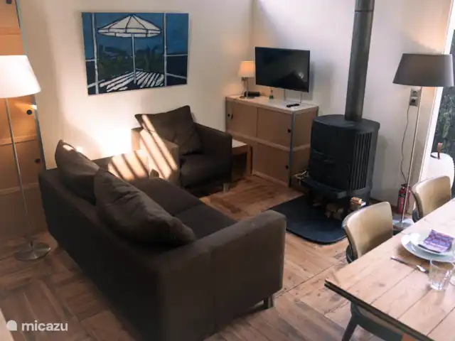 MV8 en Países Bajos, Holanda del Norte, Egmond-Binnen - casa vacacional Salón