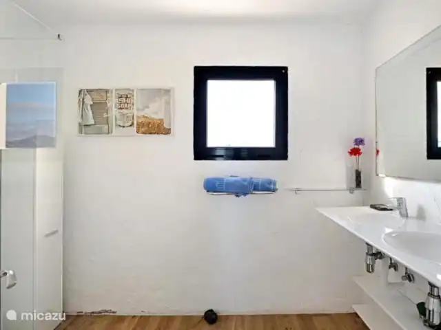 Casa Sierra | Espagne, Lanzarote, Playa Blanca - villa La salle de bain attenante de la chambre 1