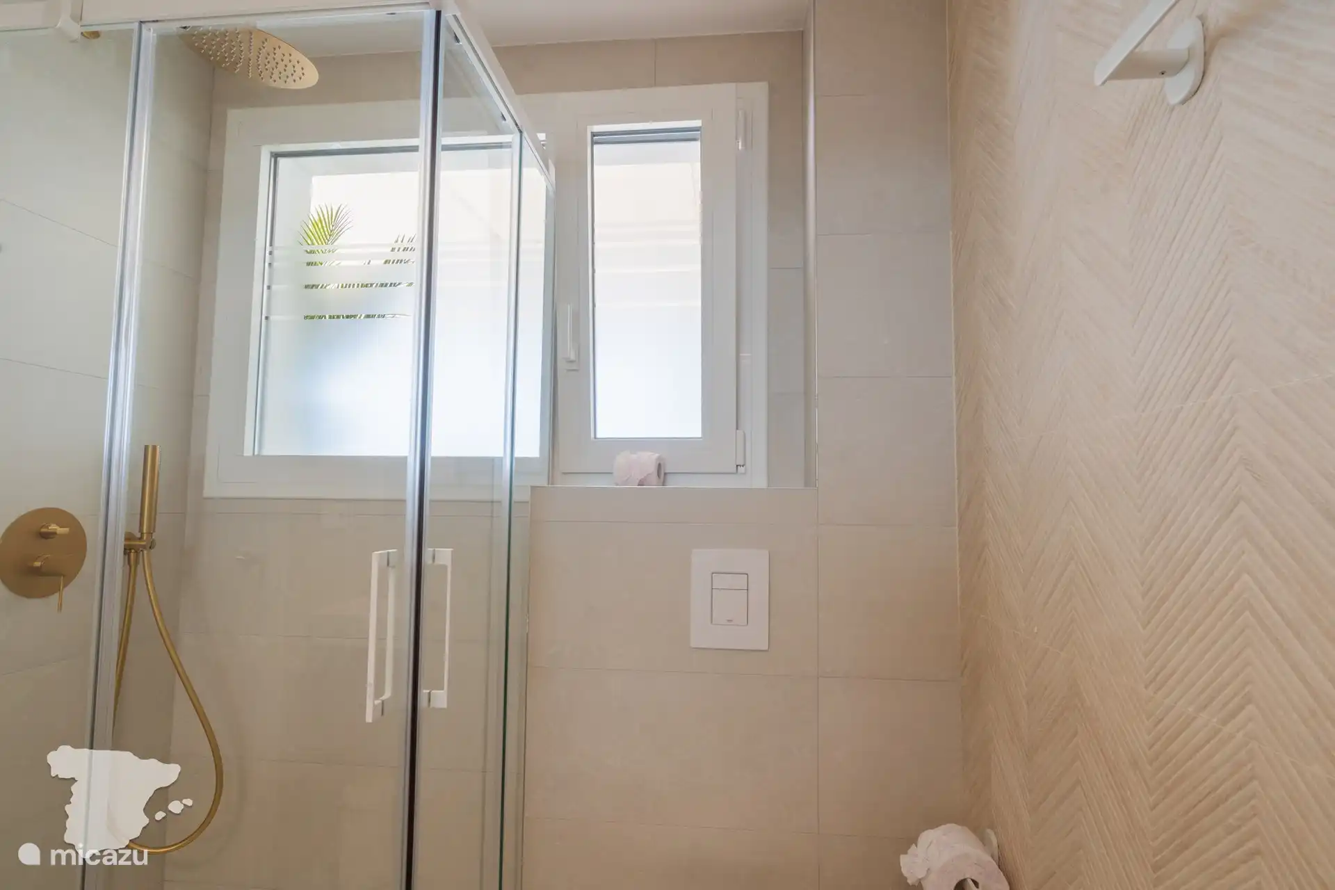 Salle de bain attenante