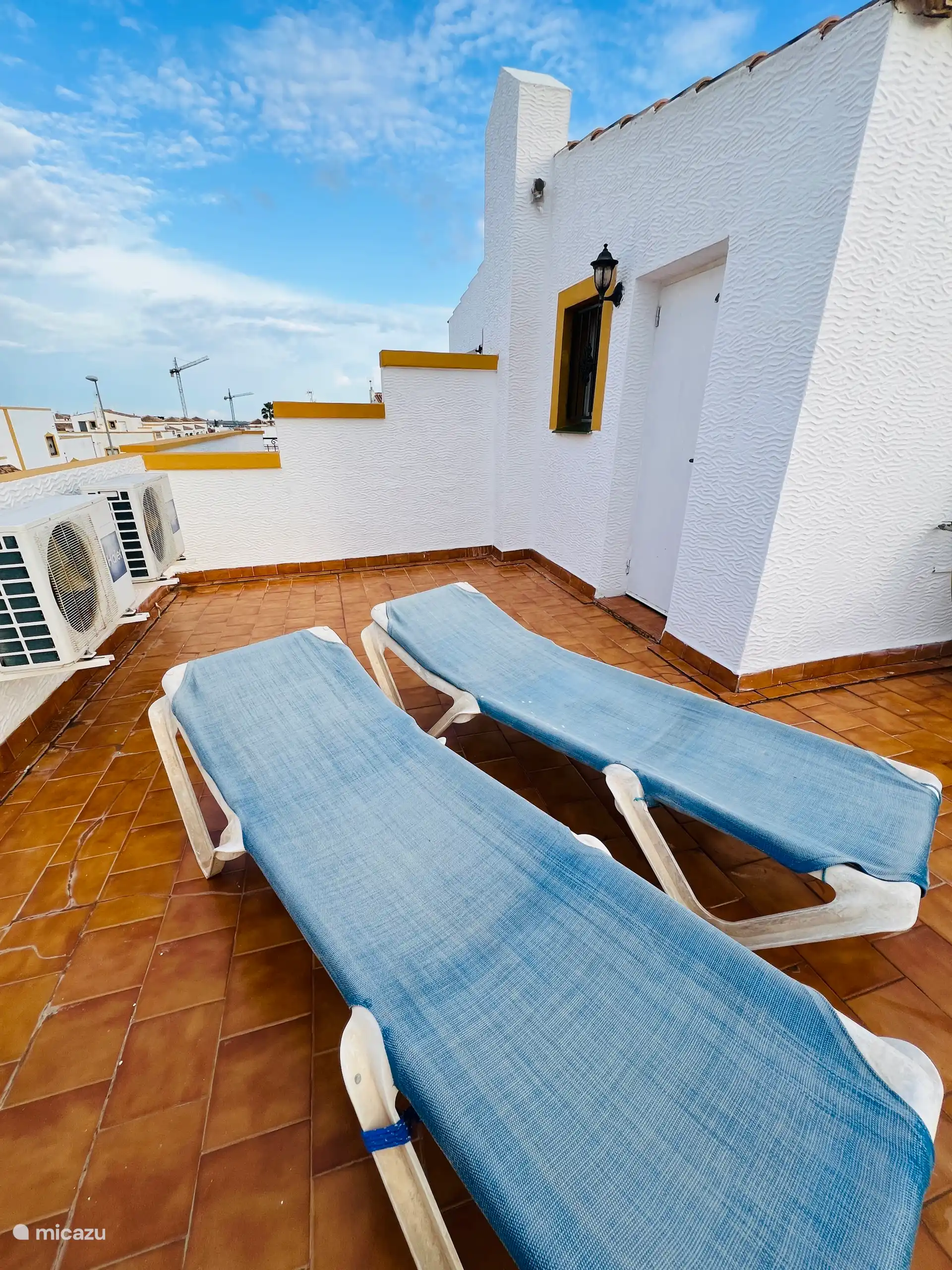 Sehr geräumige Dachterrasse 