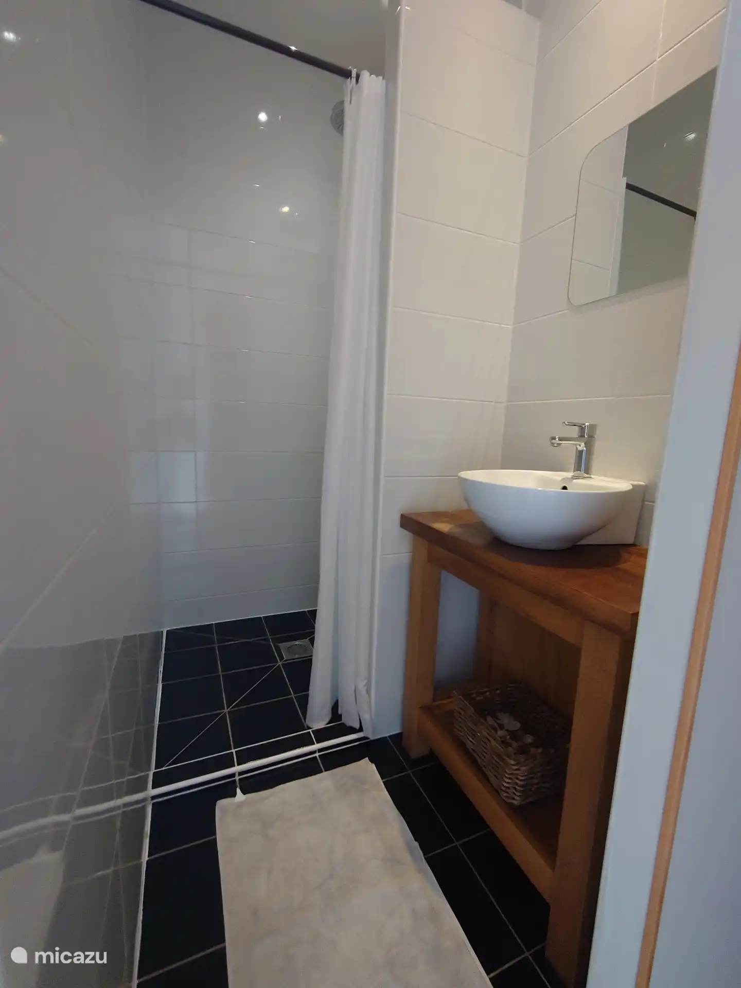 Badezimmer im Schlafzimmer 1