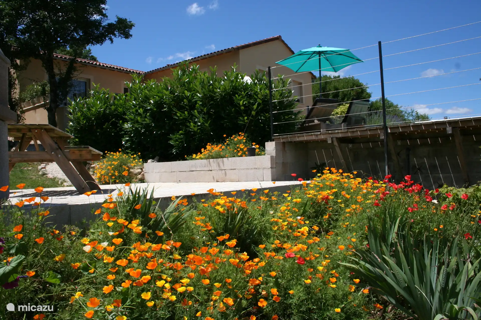 Grill auf der Terrasse