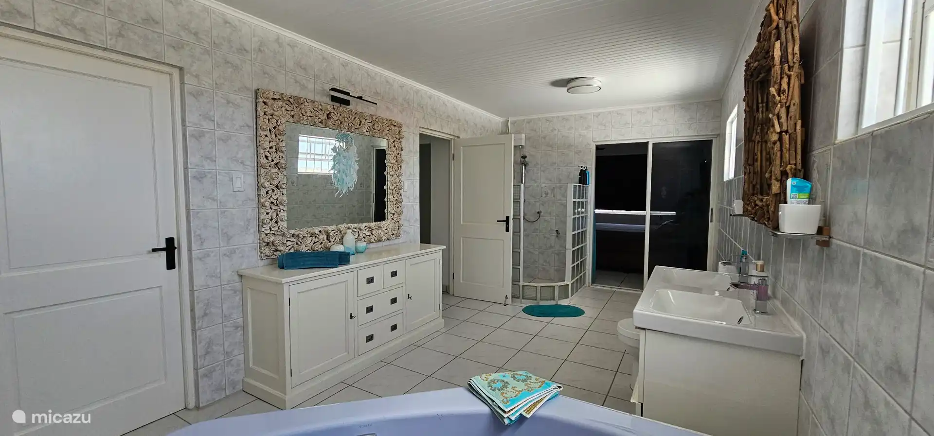 Spacious bathroom upstairs.