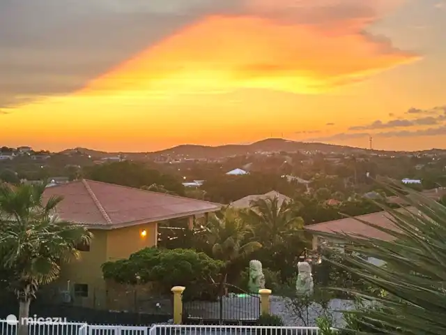 Villa Turquesa Curaçao en Curazao, Banda Arriba (este), Montaña Abou - villa Puesta de sol sobre Curazao