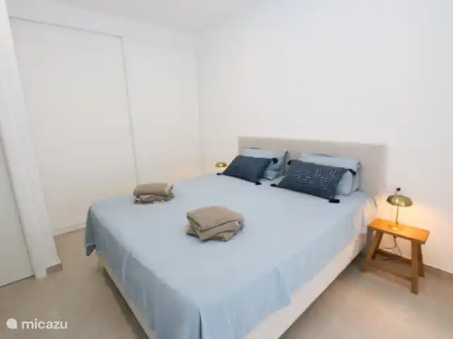 Entre le centre, la mer et la Mar Menor | Espagne, Murcia, San Pedro del Pinatar - appartement Le lit double spacieux et confortable de 180 de large et 210 de long.