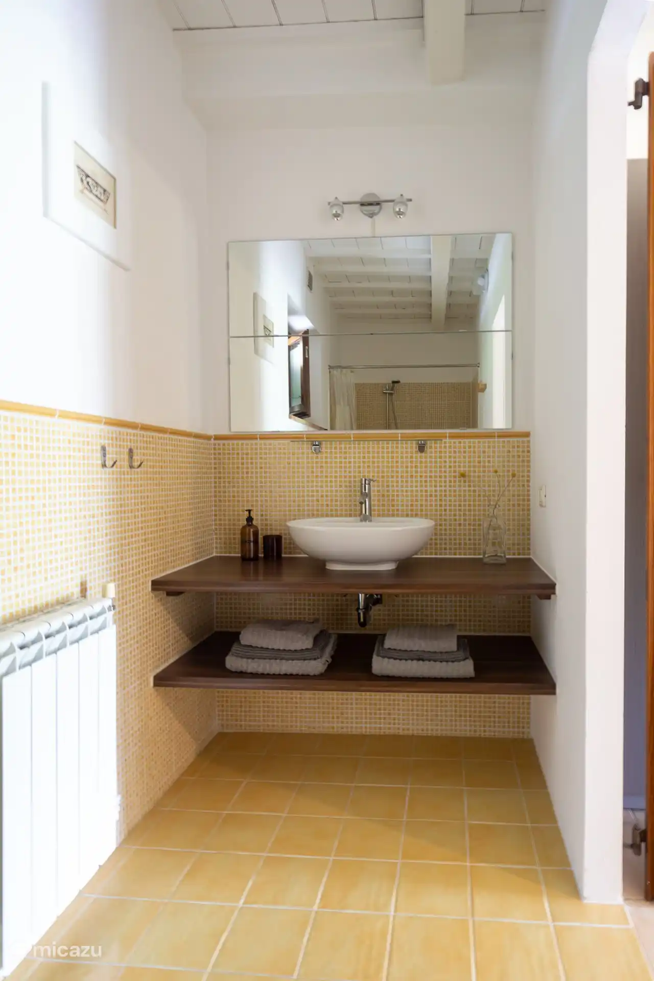 Beaucoup d’espace pour vos articles de toilette