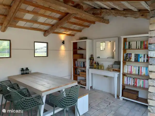 Location de Vacances Italie, Marche, Arcevia, appartement - Rosa nel Pozzo - Appartement Olive La salle commune, une ancienne porcherie,
