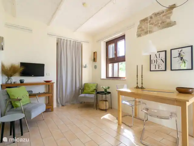 Location de Vacances Italie, Marche, Arcevia, appartement - Rosa nel Pozzo - Appartement Olive Siège confortable