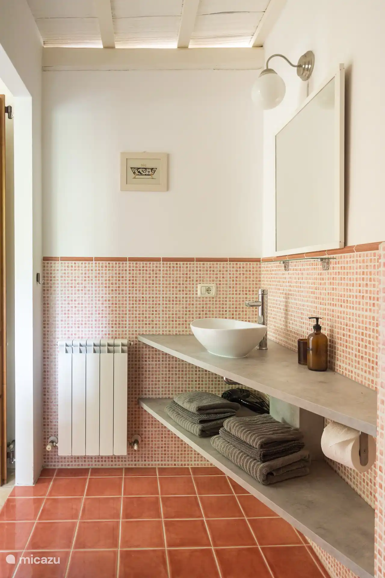 Plenty of space for your toiletries