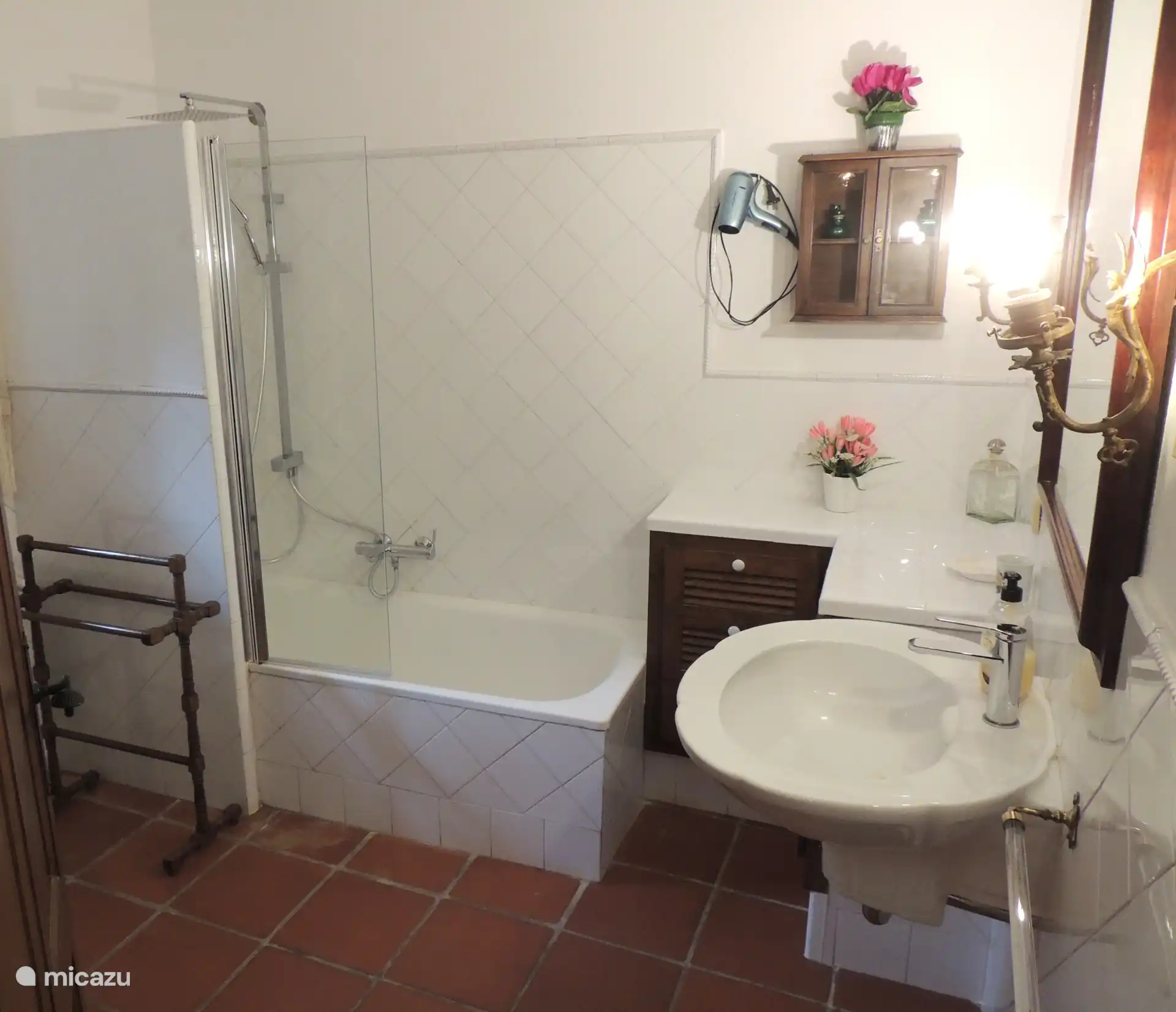  Badkamer - Kamer 1