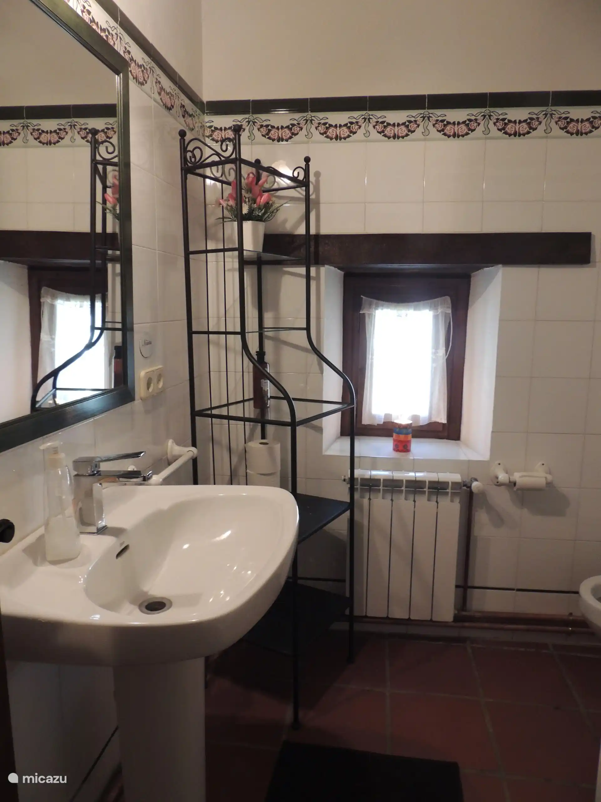  Gedeelde badkamer - kamer 4 en 5