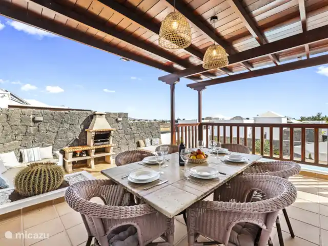 Villa Rose II | Espagne, Lanzarote, Playa Blanca - villa Une belle place à l’extérieur pour un bon petit-déjeuner, déjeuner ou dîner