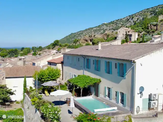 Location vacances St-Anne-caractère | France, Vaucluse, Beaumes-de-Venise - maison de vacances Location vacances St-Anne-caractère | France, Vaucluse, Beaumes-de-Venise - maison de vacances