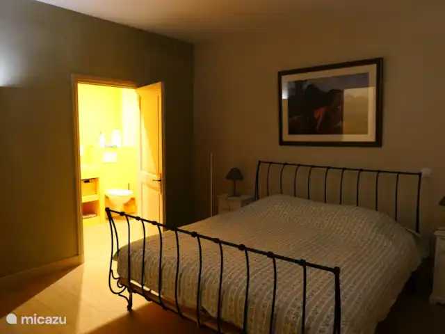 Location vacances St-Anne-caractère | France, Vaucluse, Beaumes-de-Venise - maison de vacances Chambre