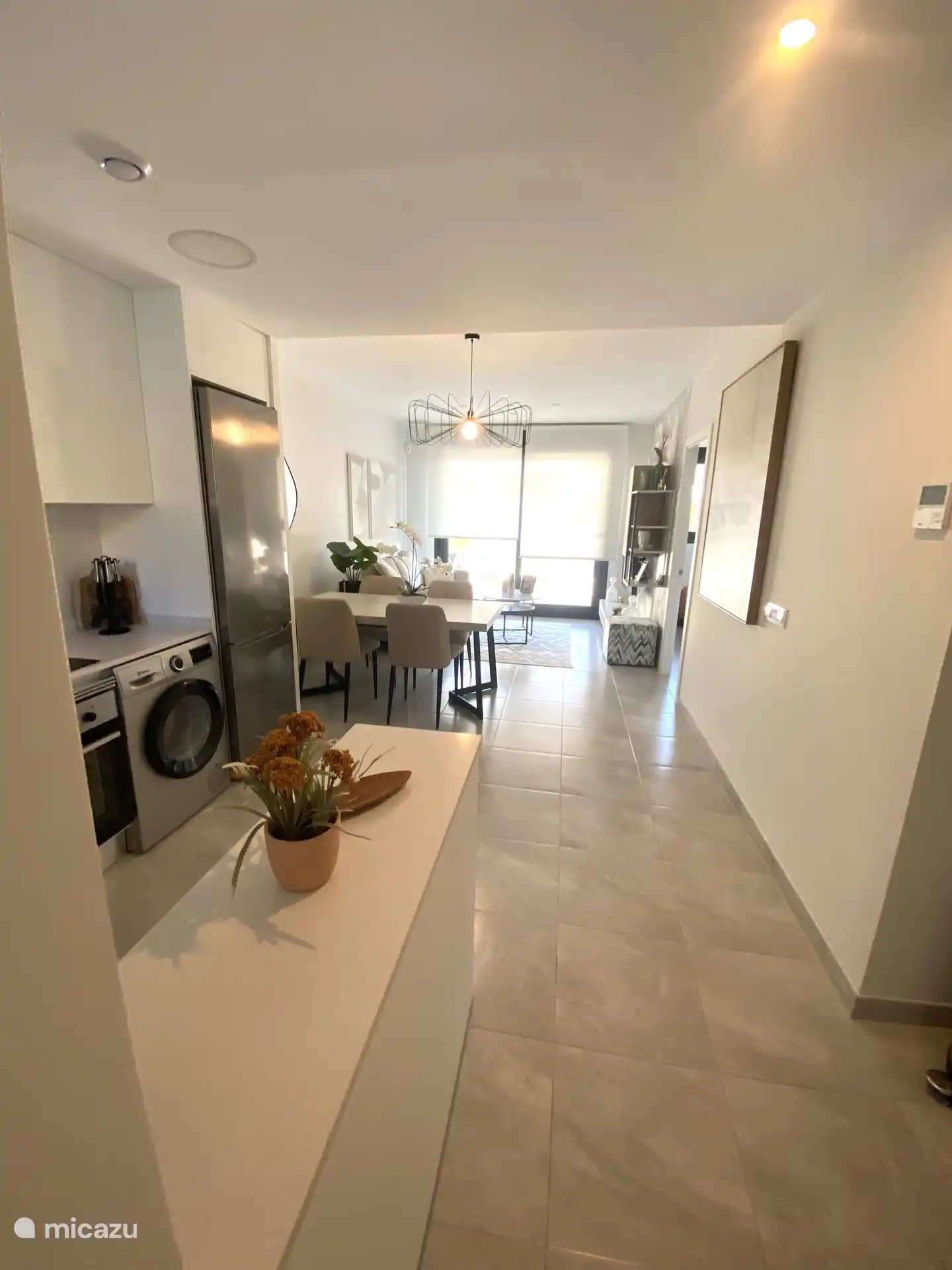 Vue d’ensemble depuis la cuisine.