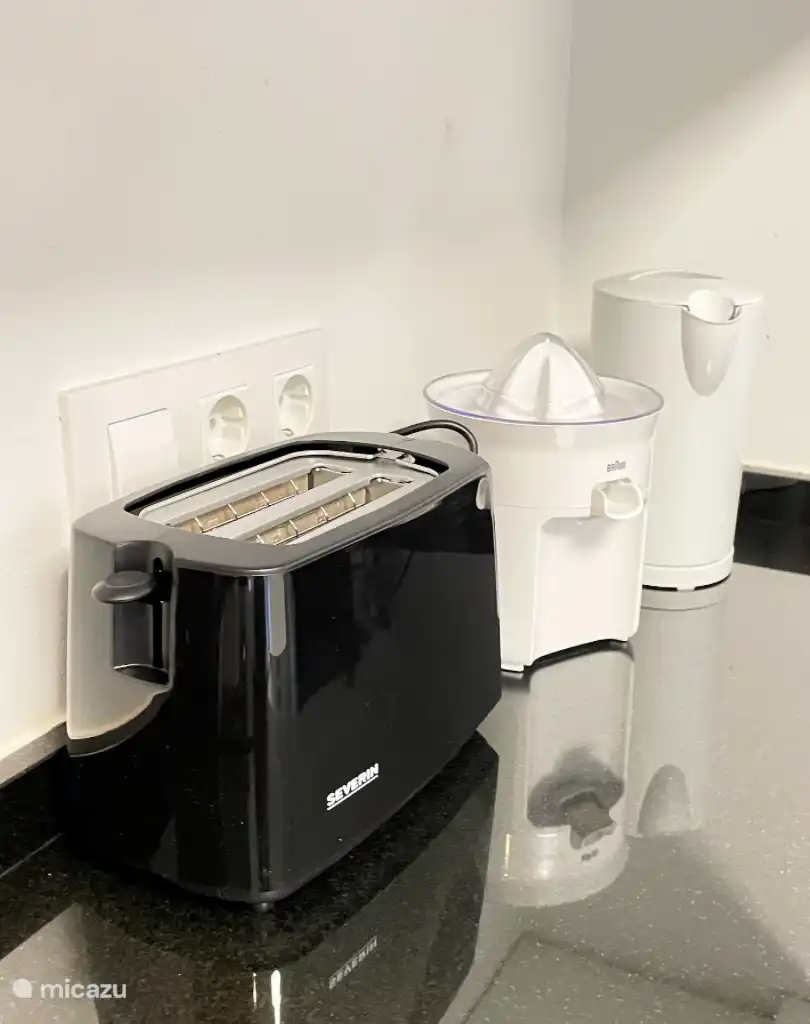 Toaster - Soßenpresse - Wasserkocher